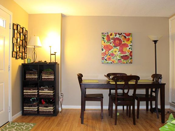 4th image of 74 N Bedford St #A