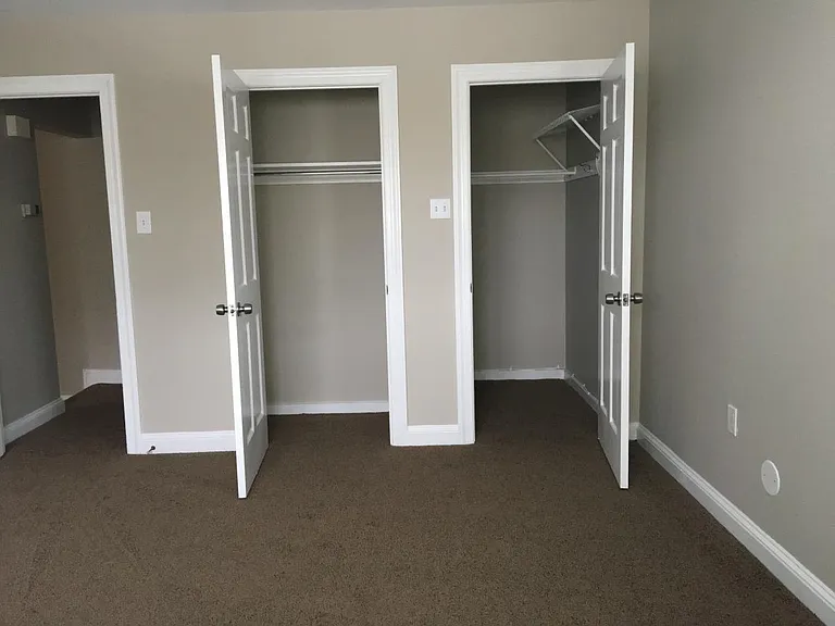 Bed room closets