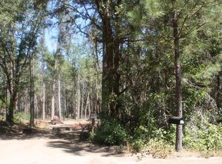 1200 Sunny Glen Way, Wolf Creek, OR 97497