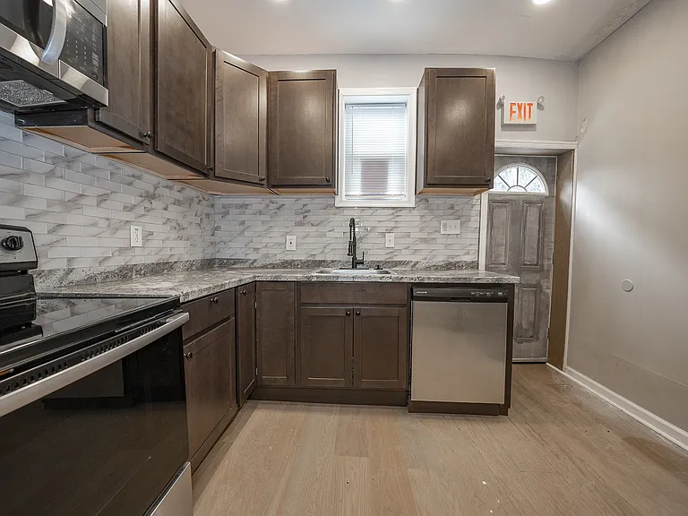 2234 N 16th St #1 — Photo 11