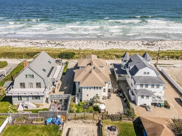 119 Beach Ave, Hull, MA 02045