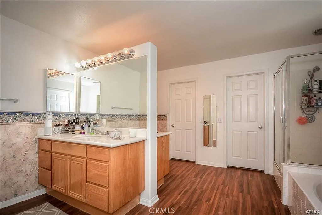 3 bed, 2.5 bath, 2668 sqft, $3,300 — Photo 4