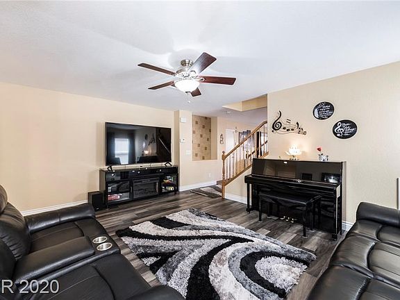 4th image of 484 Keelmans Point Ave