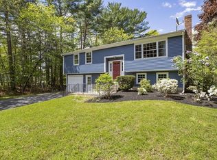 132 Stagecoach Dr, Marshfield, MA 02050