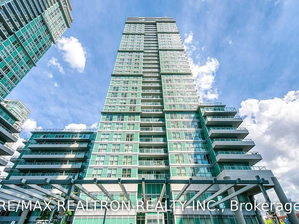 70 Town Centre Ct #601