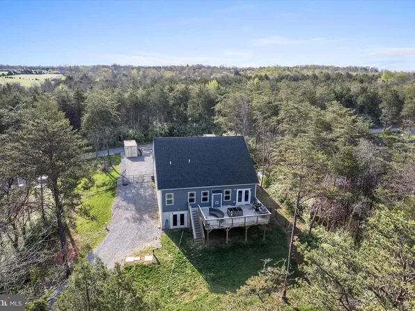 123 Pine Cone Rd, Kearneysville, WV 25430