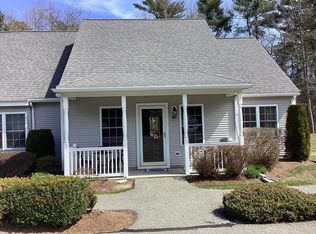 5 Cranberry Grove Way APT D, Wareham, MA 02571