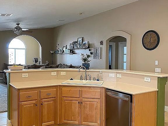 3rd image of 2322 Thornwood Castle Dr
