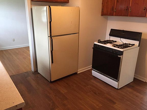 4th image of 1447 Guildhall Ave NW