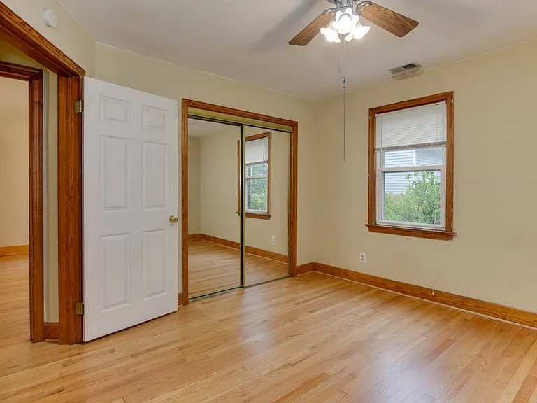 128 Mann Dr — Photo 21