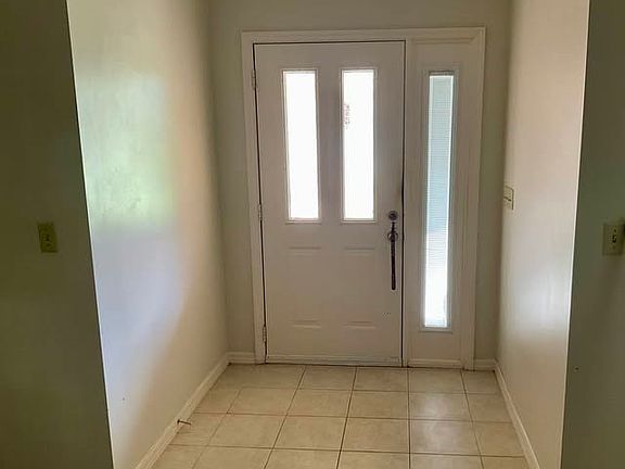 3rd image of 474 Thomas St