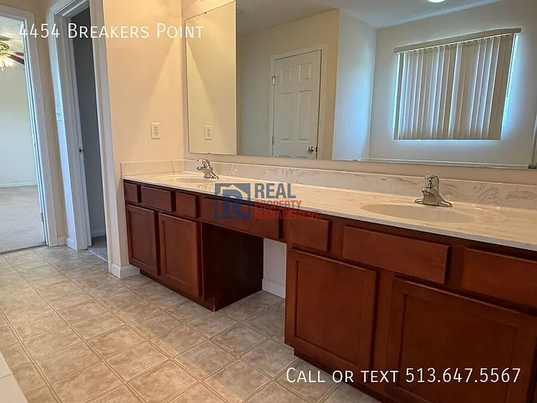 4454 Breakers Point — Photo 11
