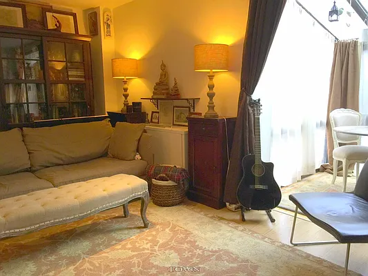 Rented by Town Residential | media 9