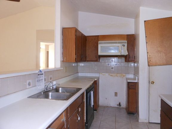 Kitchen- View to Family Room