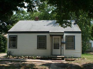 1304 Dearborn St, Augusta, KS 67010