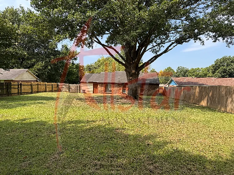 6270 Shady Glen Cv — Photo 14