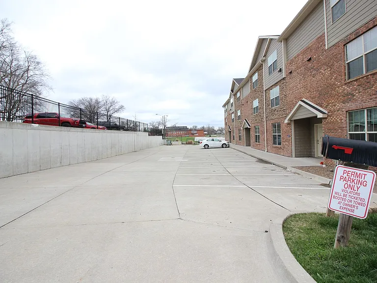 1405 Bass Ave #105 — Photo 15