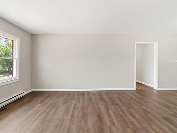 5th image of 383 Elon Dr