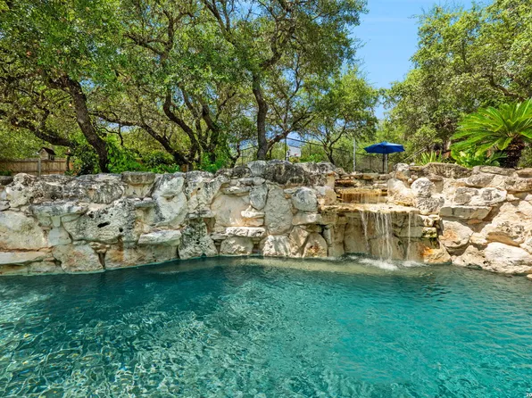 8255 Colonial Woods, Boerne, TX 78015