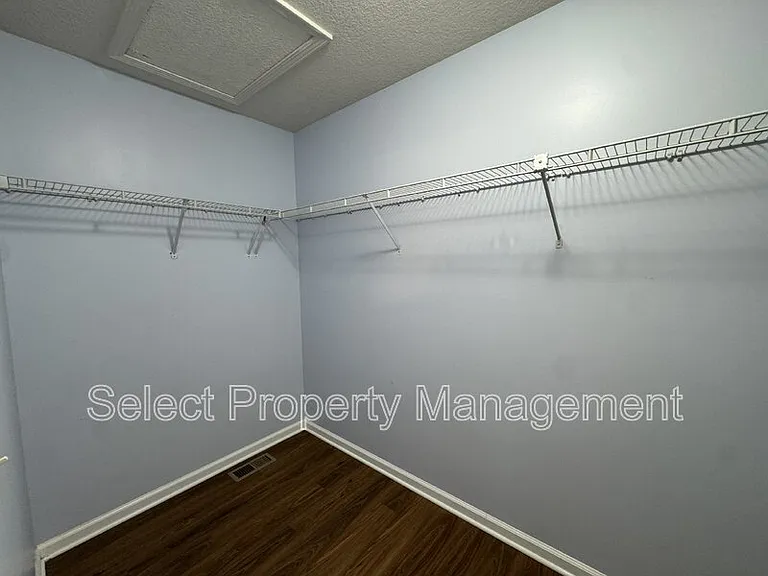 7518 Ravens Stone Dr — Photo 18
