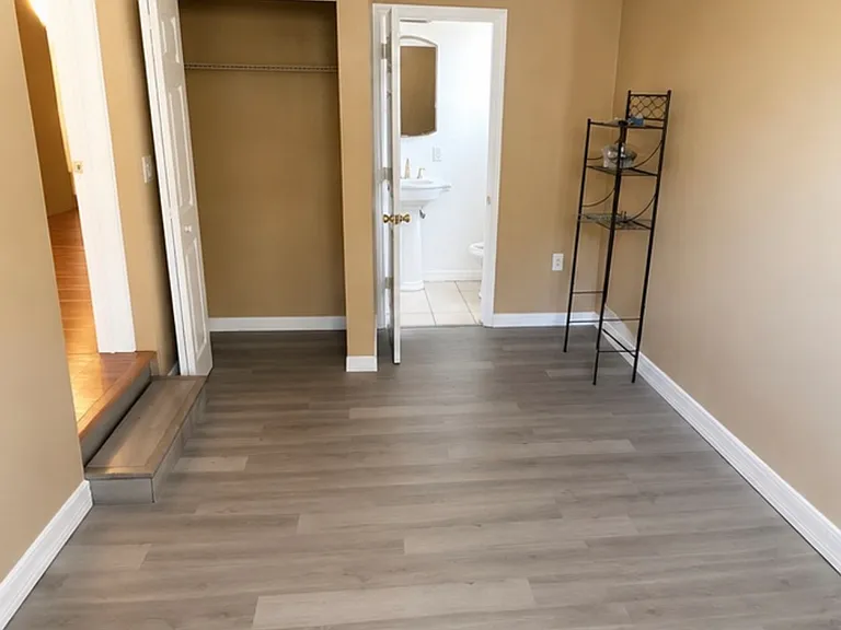 540 Colfax Dr — Photo 3