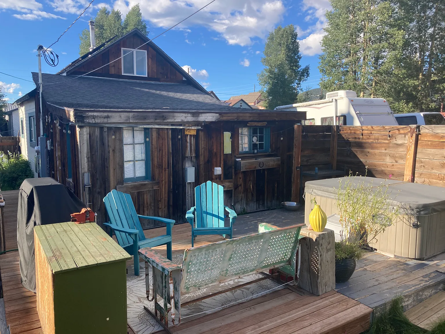 2 bed, 1001 sqft, $1,900 — Photo 2