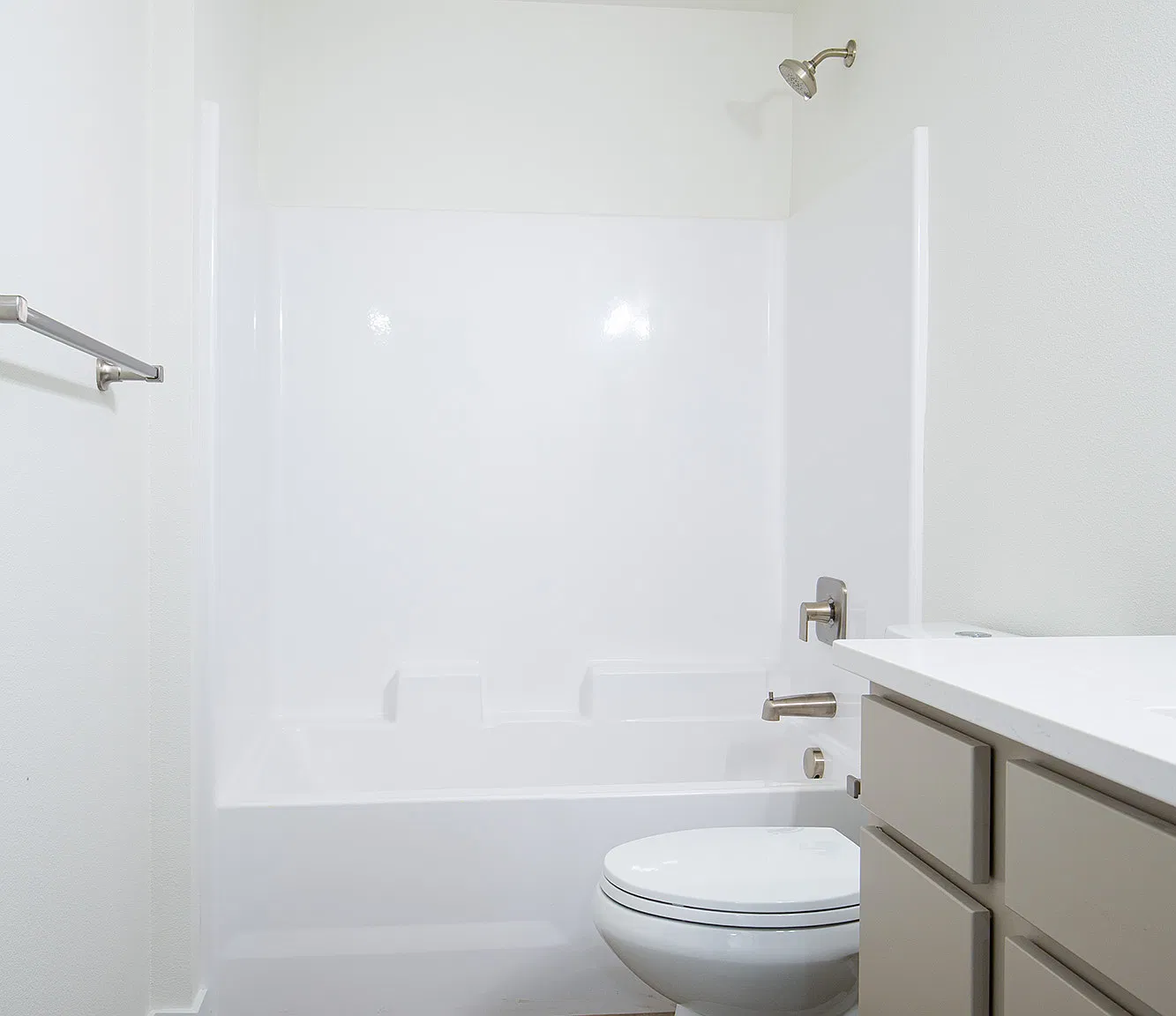 3 bed, 2.5 bath, 1448 sqft, $2,295 — Photo 4