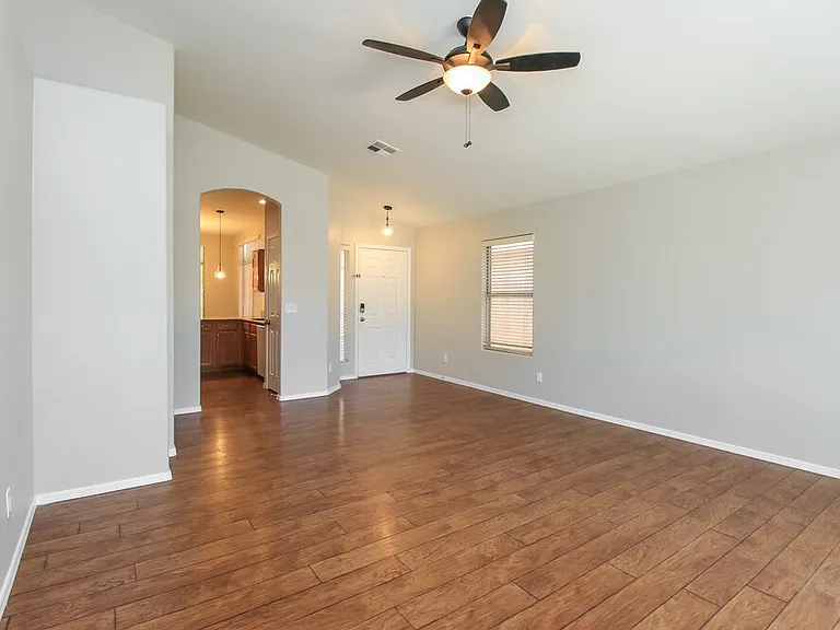 2533 E Camino St — Photo 5