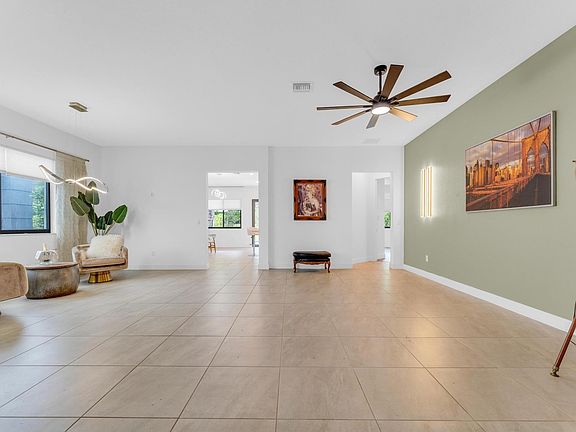5th image of 10865 Oceano Way