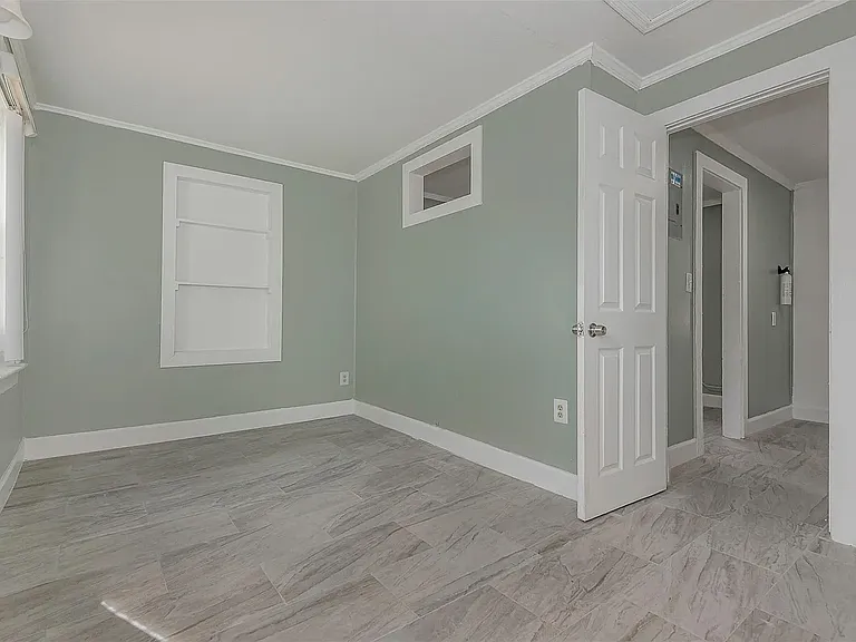 224 SW 15th St #3 — Photo 7