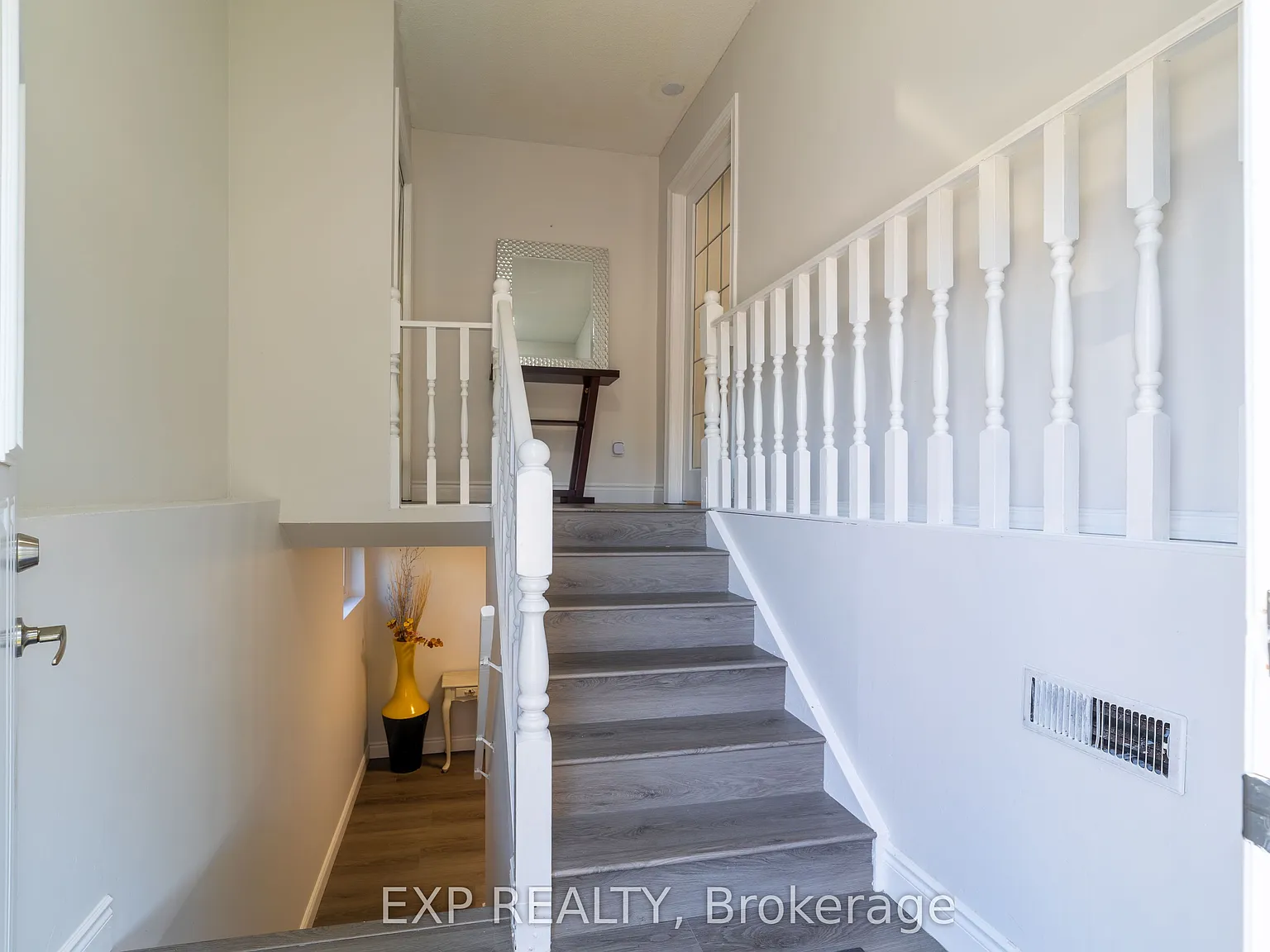 3 bed, $2,300 — Photo 3