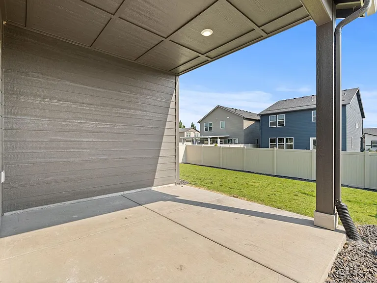 5507 W Georgetown Ln — Photo 18