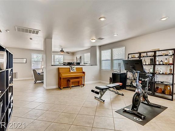 4th image of 2120 Saddlebill Ct