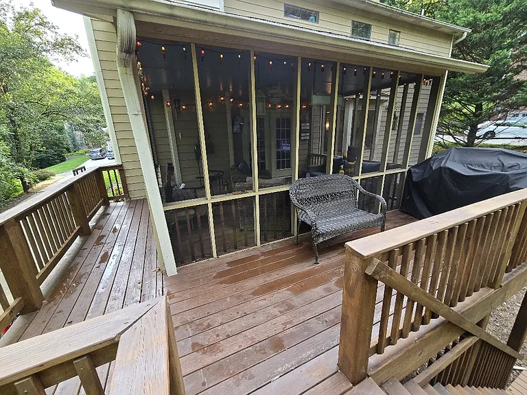 9409 Continental Dr — Photo 6