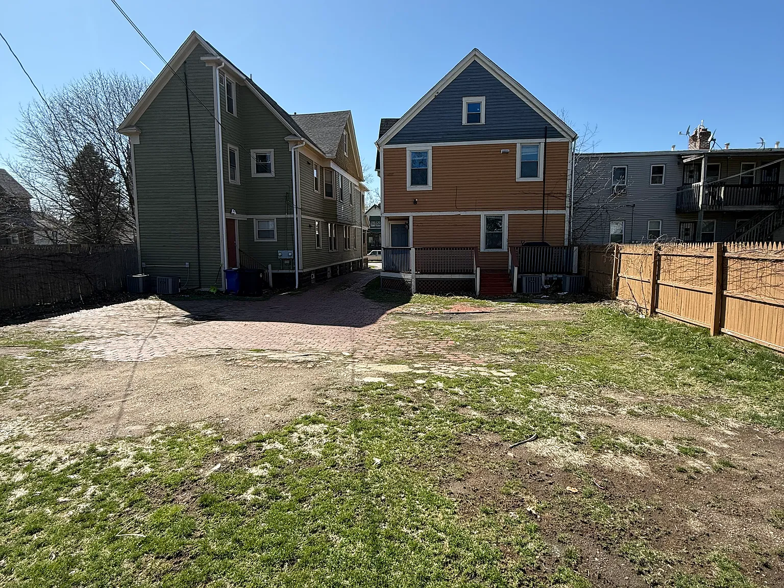 2 bed, 1240 sqft, $1,500 — Photo 3