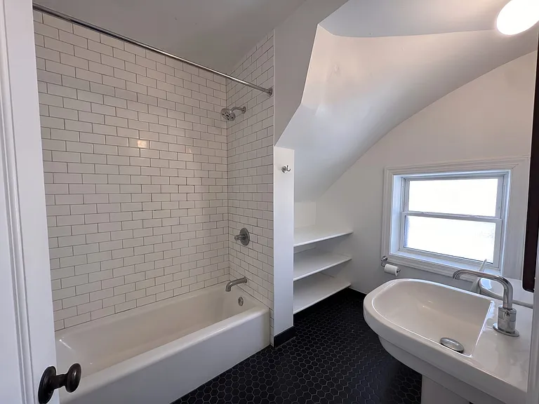 834 W Waveland Ave #1 — Photo 8