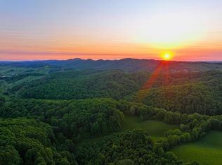 1665 Tiptop Rd, North Tazewell, VA 24630