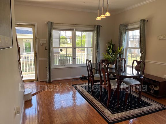 3rd image of 2827 Chinkapin Oak Ln #226