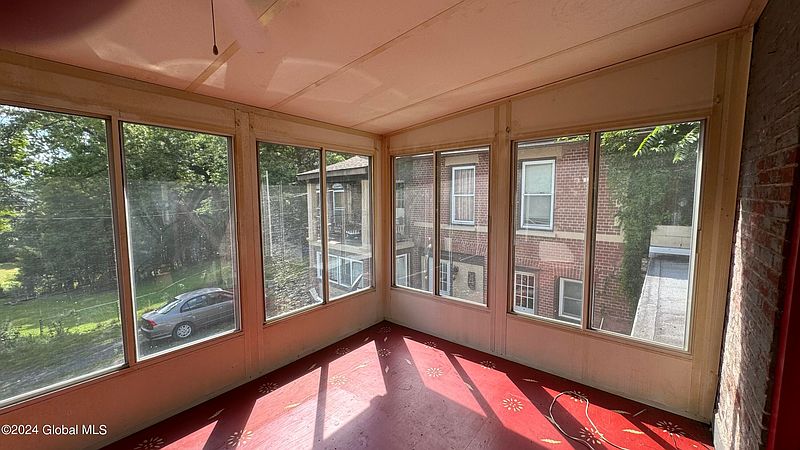 5th image of 707B Delaware Avenue