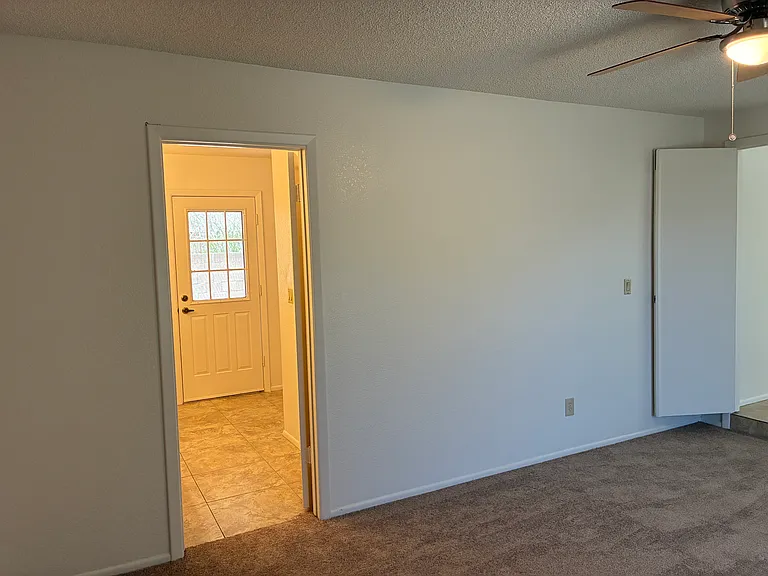 10820 W Wagon Wheel Dr — Photo 15