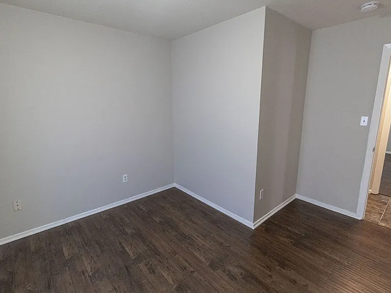1011 W Ash St — Photo 11