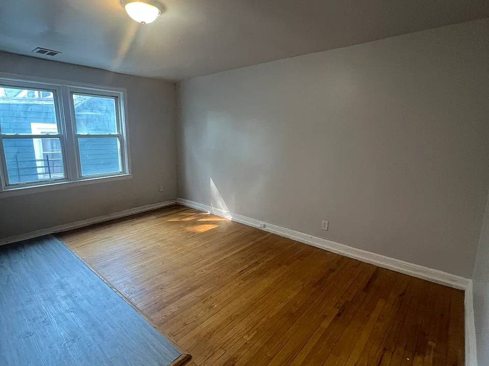 131 Chancellor Ave