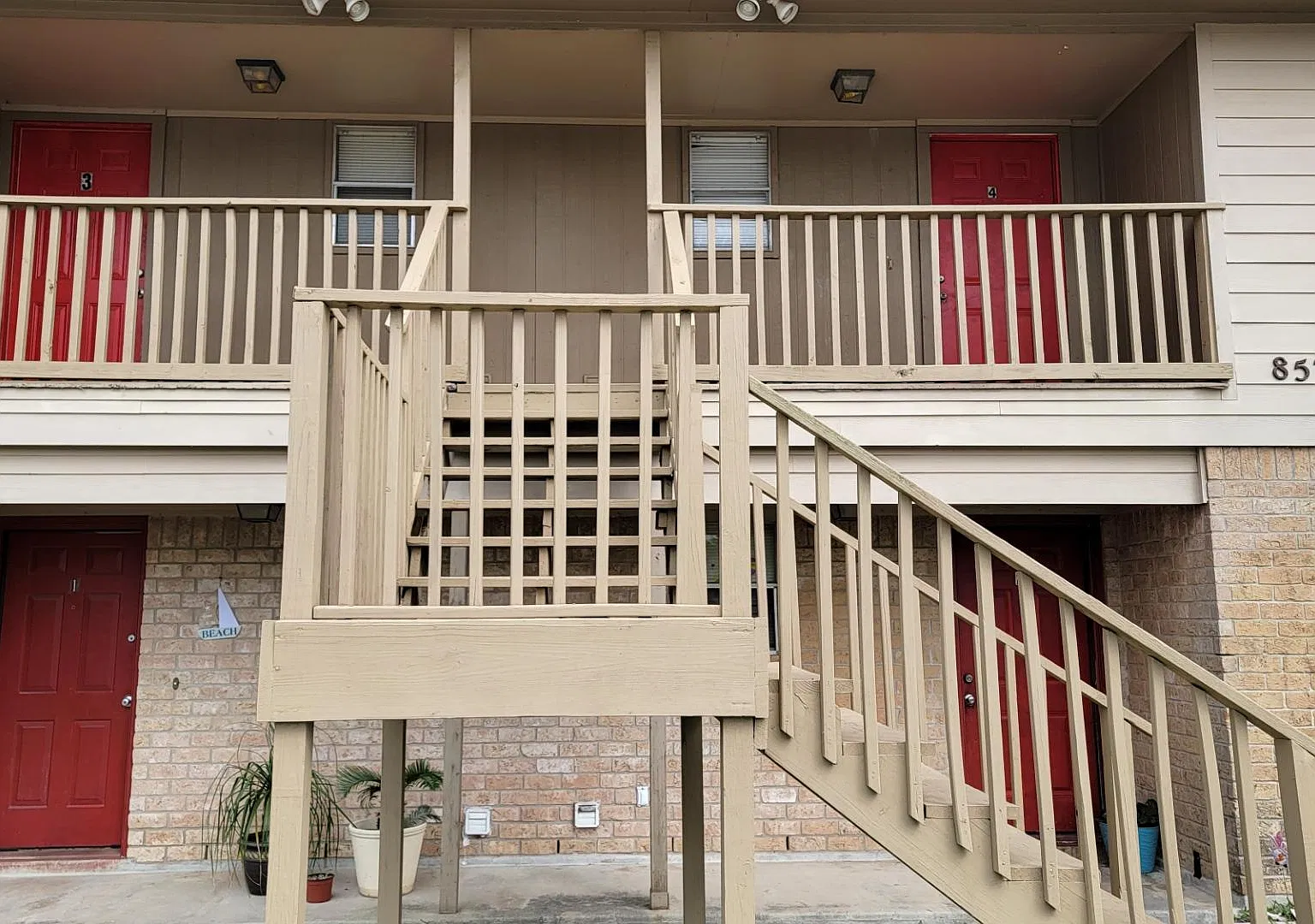 1 bed, 700 sqft, $700 — Photo 1