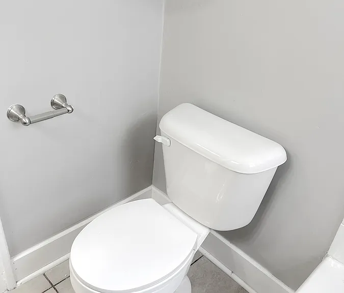 896 Pillette Rd #2 — Photo 13