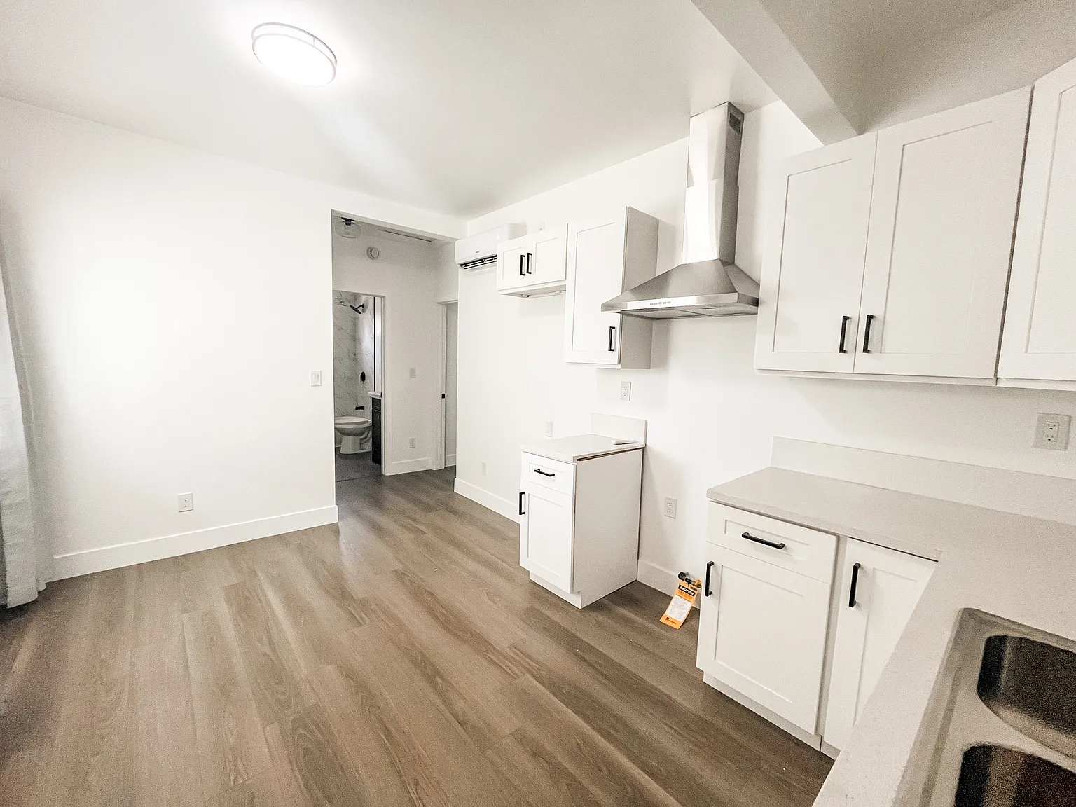 2 bed, $2,800 — Photo 4