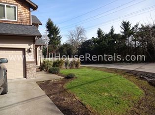 1049 River Loop 1, Eugene, OR 97404