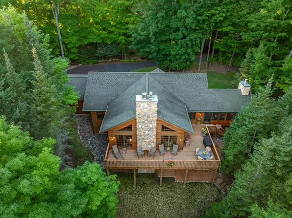 7143 N Shore Dr, Lake Tomahawk, WI 54539