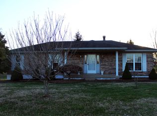 387 Grandview Dr, Shepherdsville, KY 40165