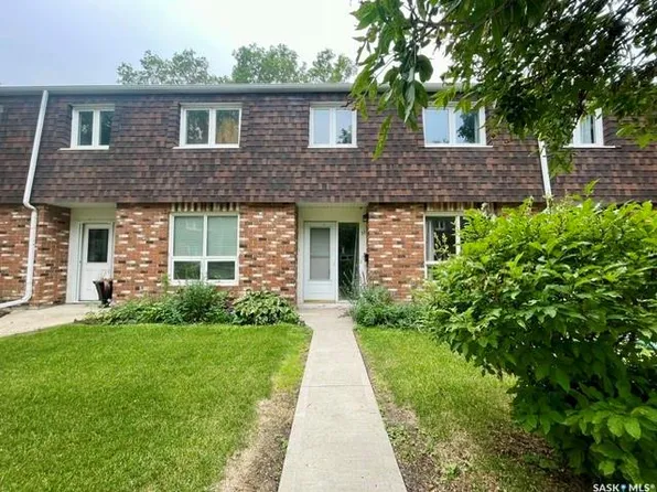 51 Spruceview ROAD, Regina, SK S4R 0E1