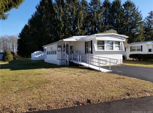 214 F St, Groton, CT 06340